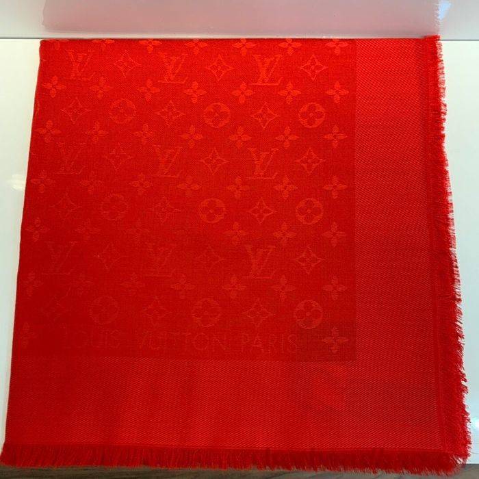 Louis Vuitton Scarf LV00129